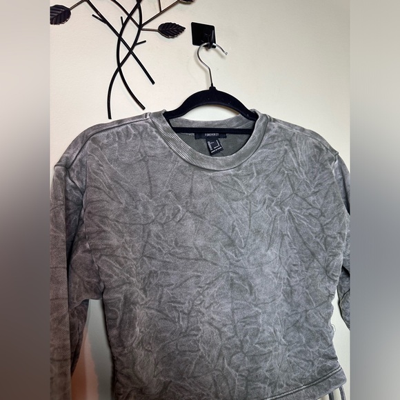 Forever 21 Tie Dye Side Tie Crop Top Long Sleeve Size Small - Picture 2 of 7